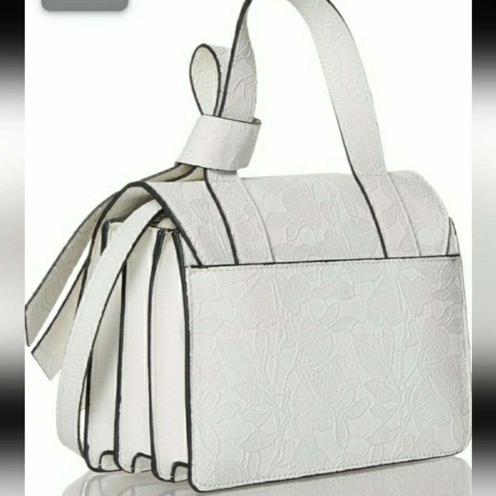 Karl Lagerfeld Paris CROSSBODY CHANTELLE - Picture 2 of 6
